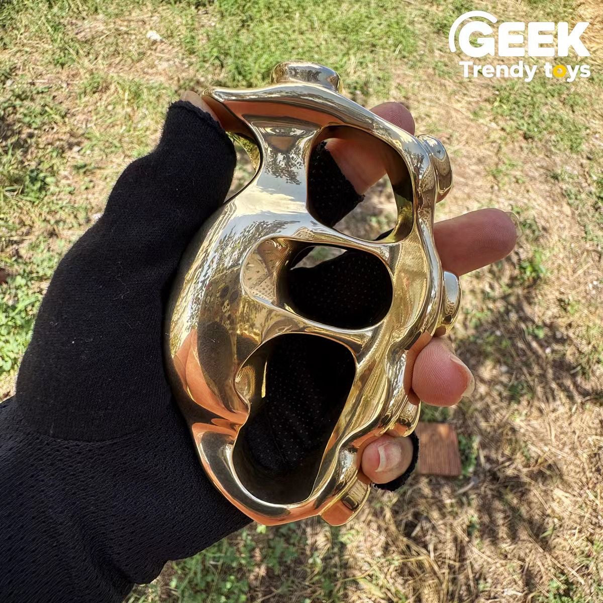 Solid Brass CNC Skull Knuckles