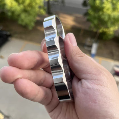 Precision Crafted Brass Titanium Alloy Stainless Steel Pea Pod Knuckle Duster