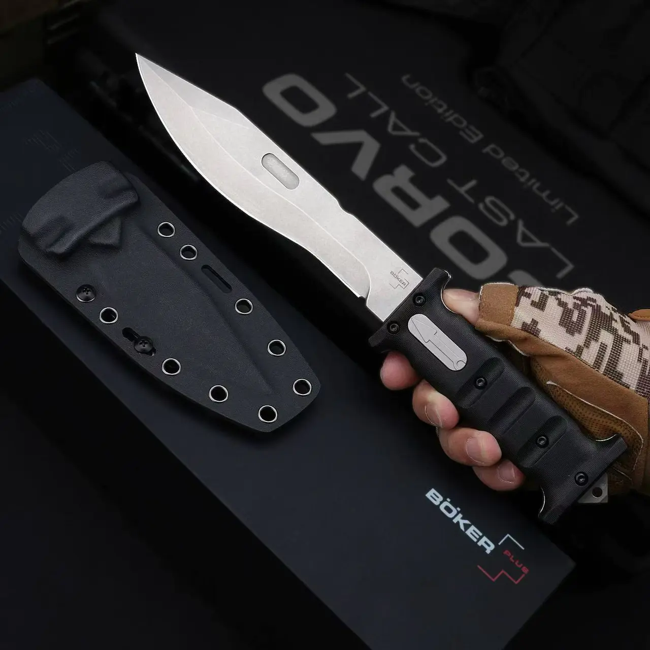 Outdoor Tactical Knife